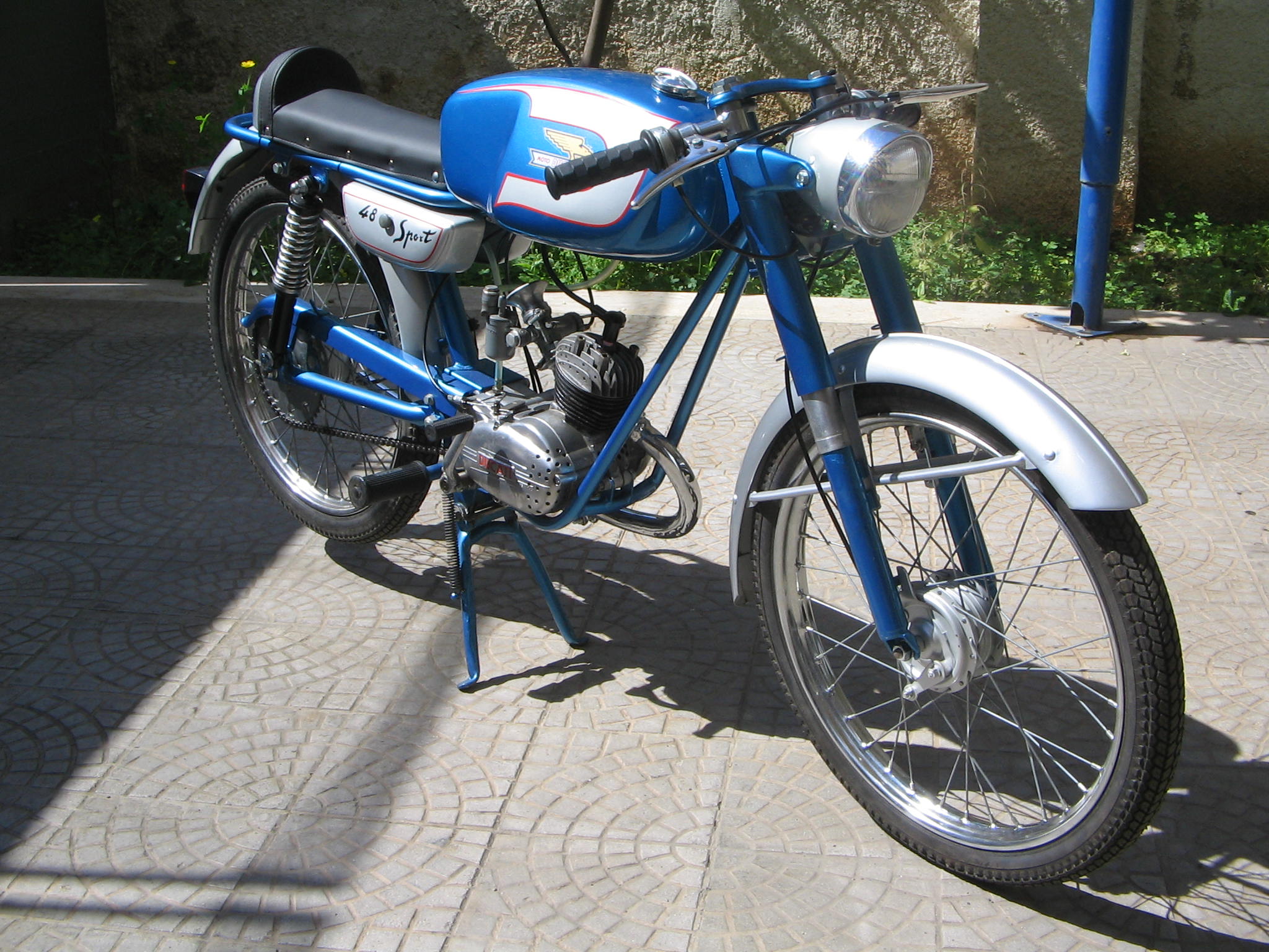 SPORT 48 DUCATI / TRE MARCE